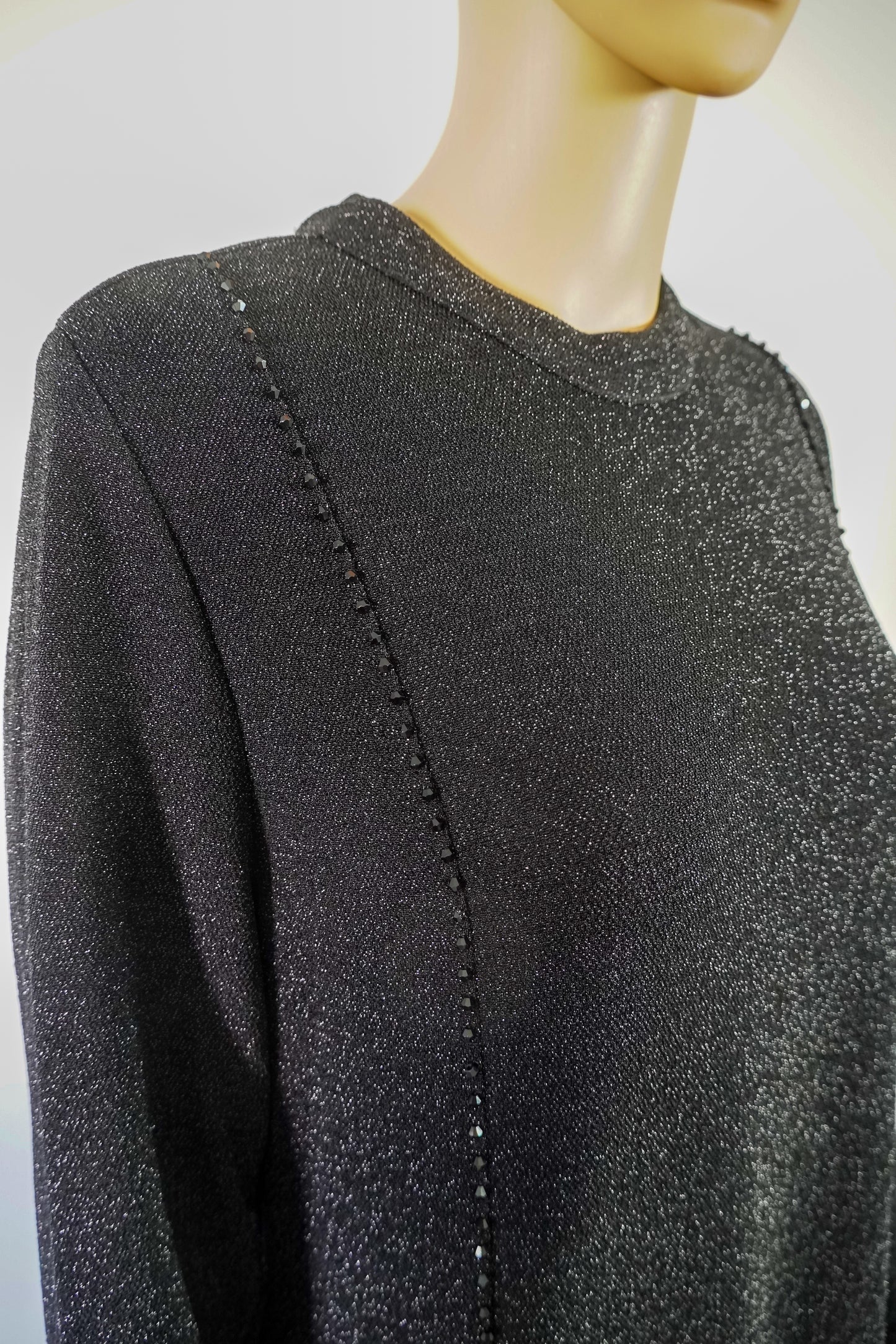 Abaya longue noire pailletée avec franges perlées