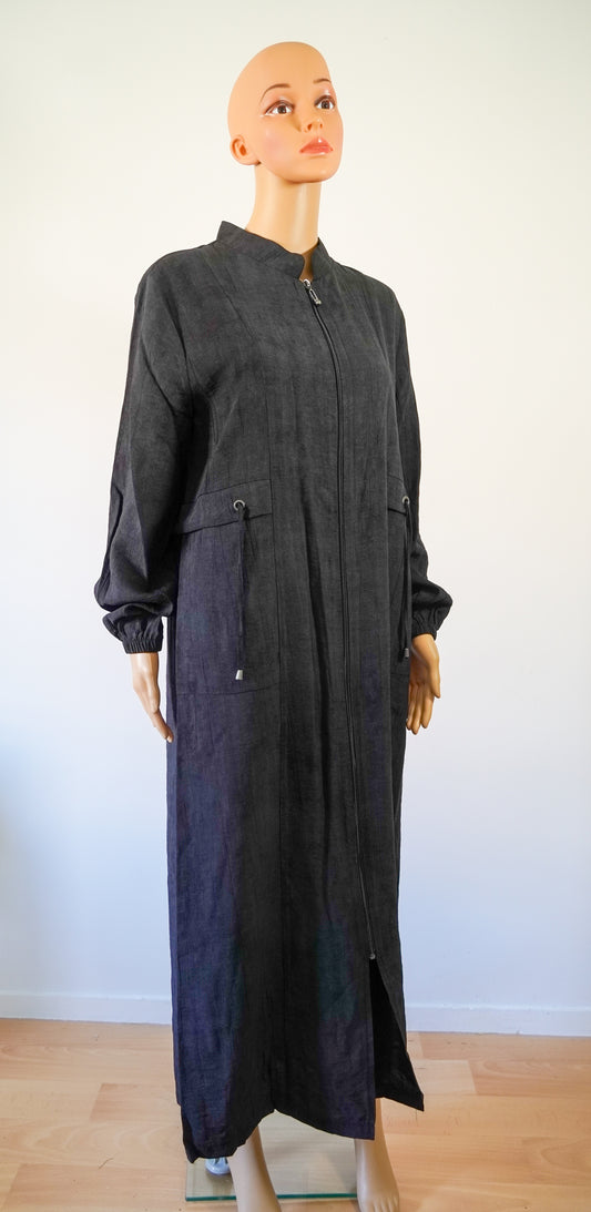 Abaya zippée longue, col montant et cordons à la taille