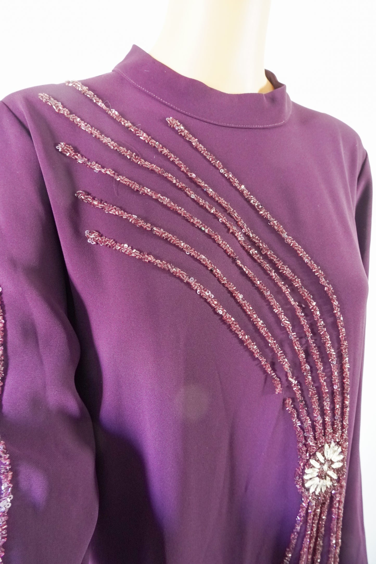 Abaya avec broderies perlées & fleurs argentées