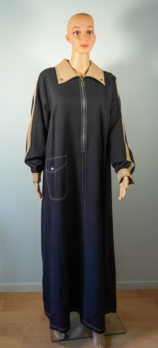 Robe longue noire à empiècements beiges et zip frontal