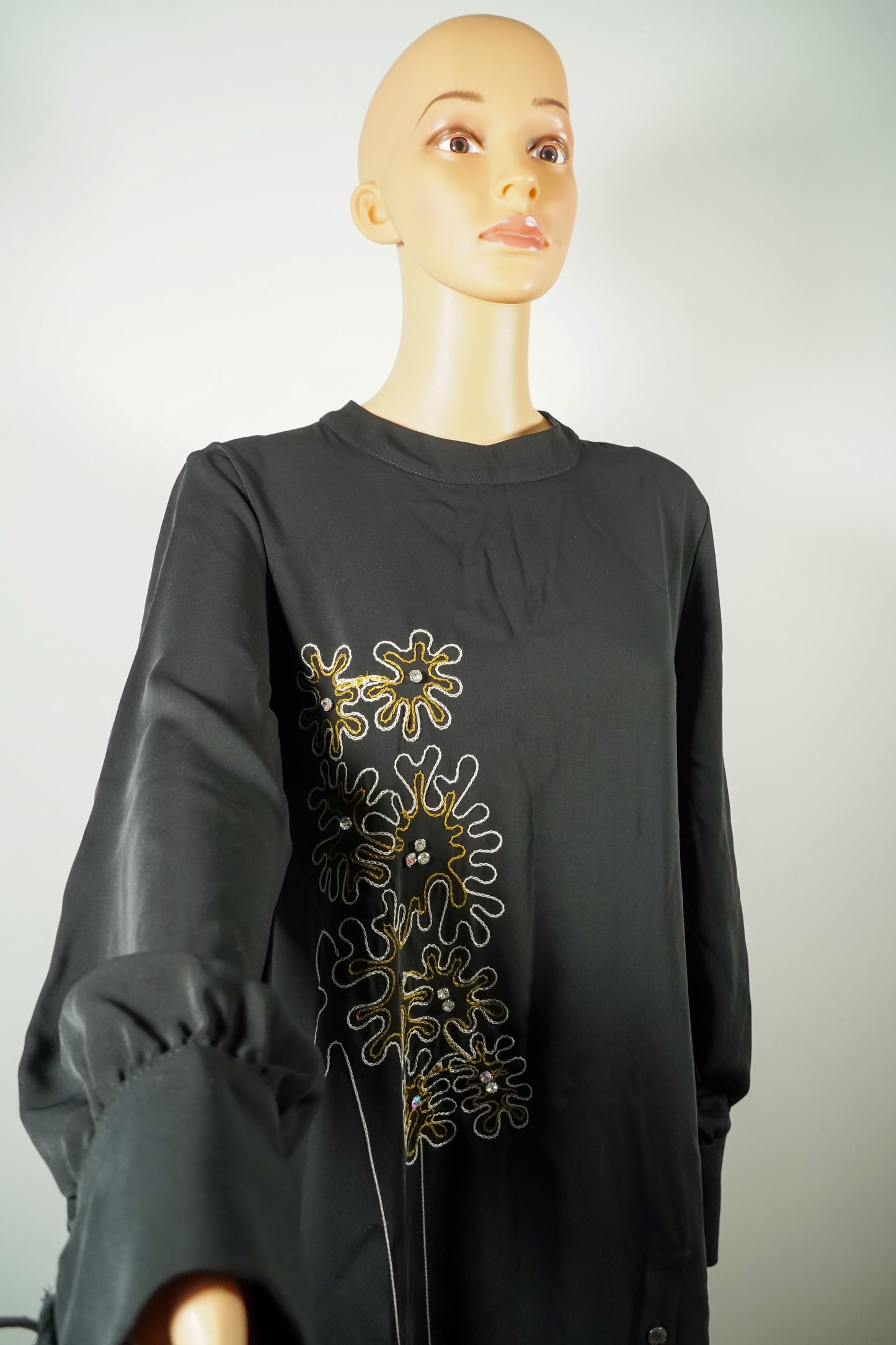 Ensemble deux pièces femme avec tunique longue brodée et pantalon fluide